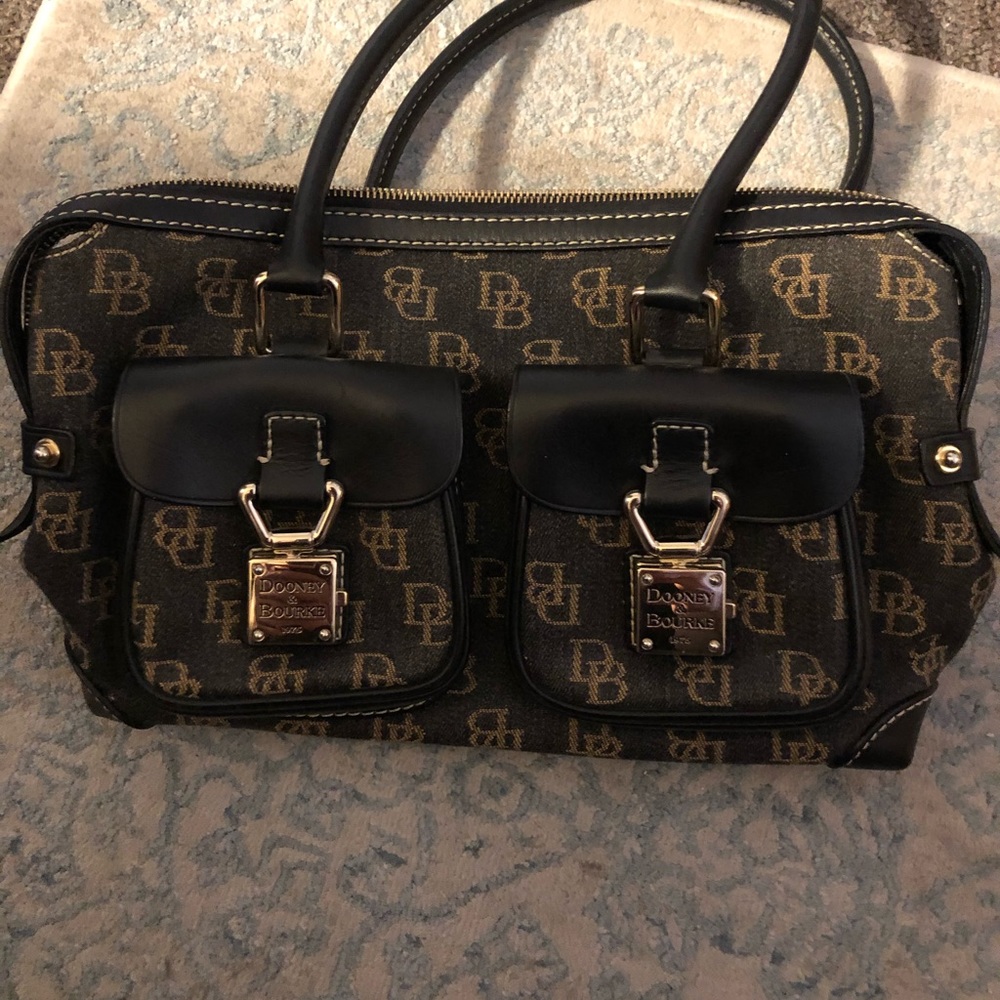 Dooney & Bourke double pocket purse, genuine - Picture 1 of 3